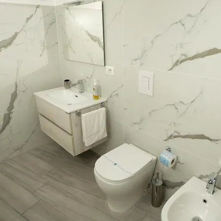 アパートホテル Il Miracolo Luxury House