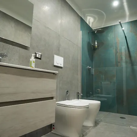 Il Miracolo Luxury House 4* ナポリ